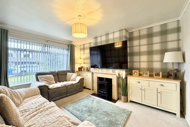 9, Flats Lane, Leeds photo 3