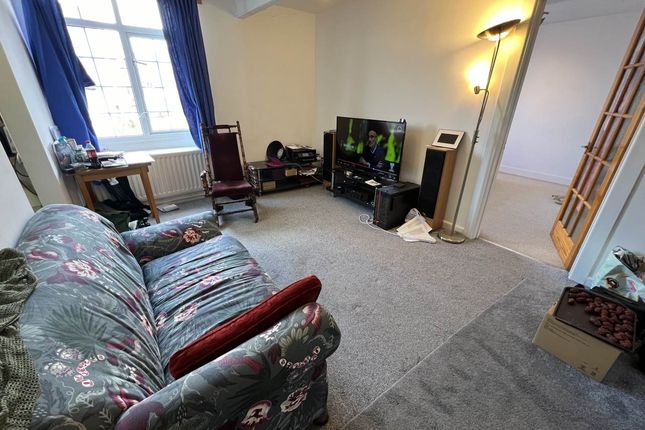 Flat to rent in The Maltings, 60 Market Place, Warminster