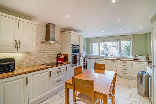 24, Derry Park, Malmesbury photo 3