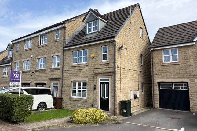 16, Mill Race Lane, Bradford photo 2