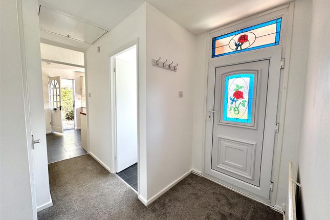 33, Inner Loop Road, Chepstow photo 2