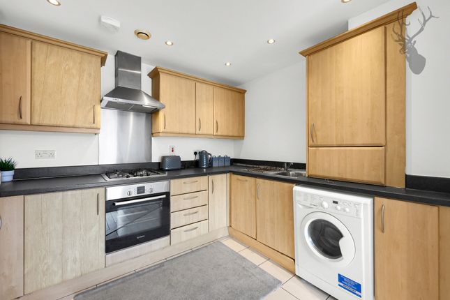 Flat 14, Bow Bell Tower, London photo 3