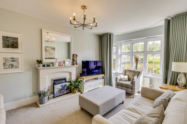 33, Bletchley Way, Leeds photo 4