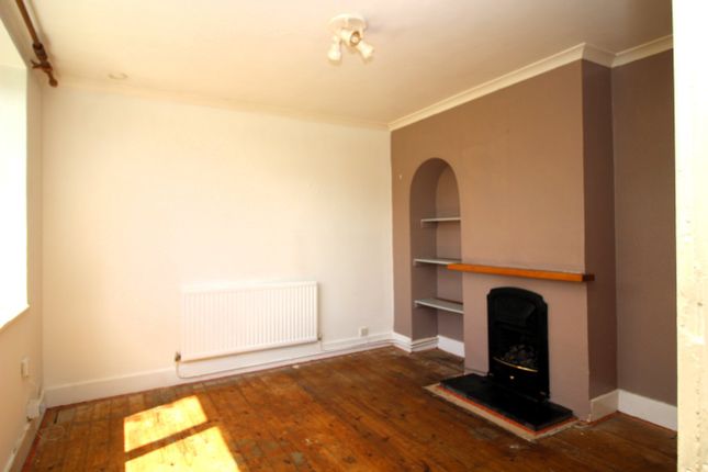 37, Pinewood Square, Barry photo 4