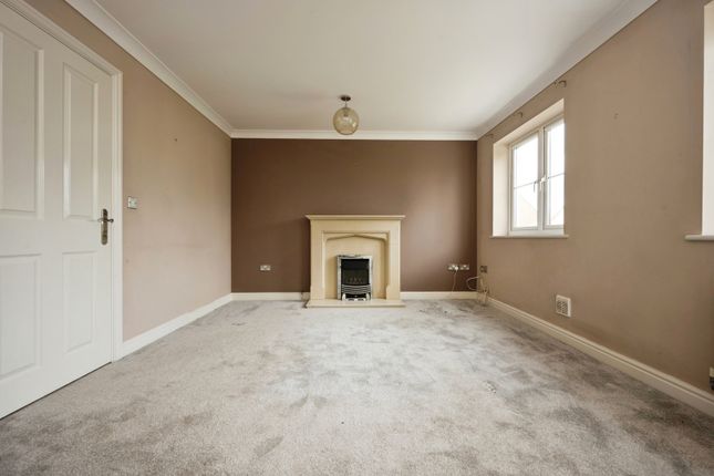 60, Harewelle Way, Bedford photo 3