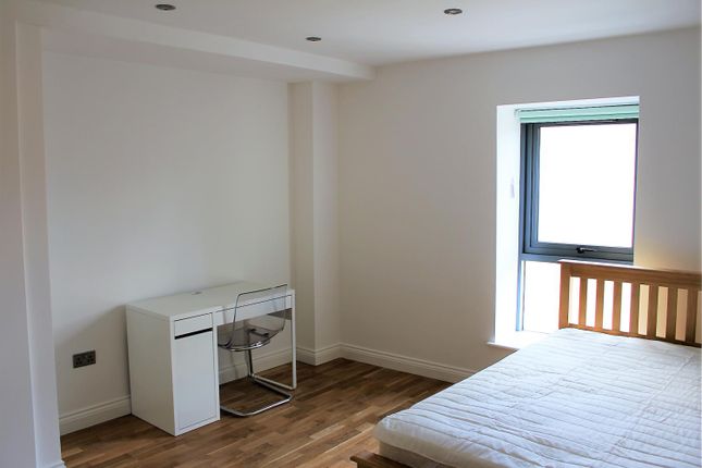 Flat to rent in Thornton Court, Forth Place, Newcastle Upon Tyne