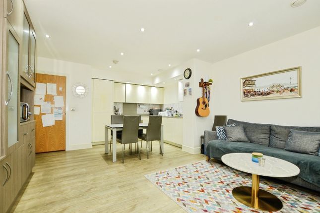 2 Baldwin Court, Lyon Road, Harrow photo 4