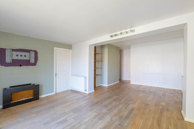 72 South Avenue, Prestatyn photo 4