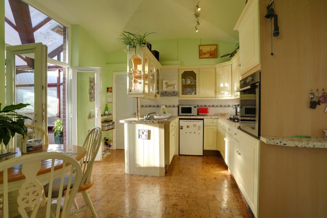Flat for sale in Upper Hermosa Road, Teignmouth