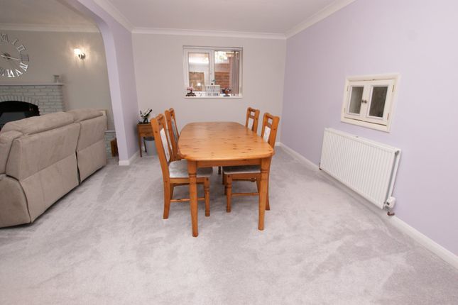 14A,, Ivor Road, Wimborne photo 4