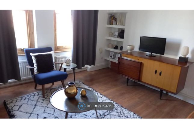 Flat to rent in Catton House, London