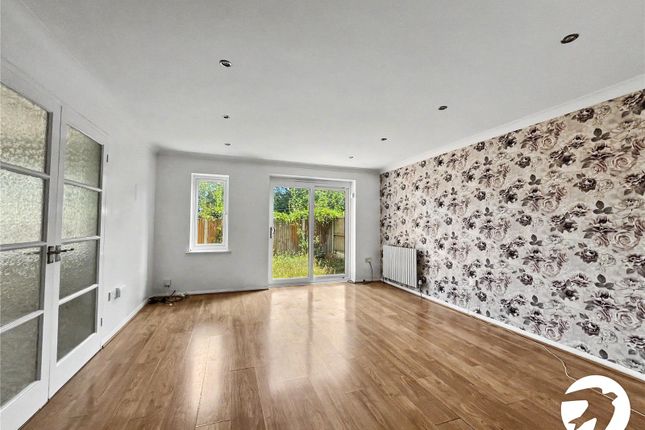 3, Bulrush Close, Kent photo 2