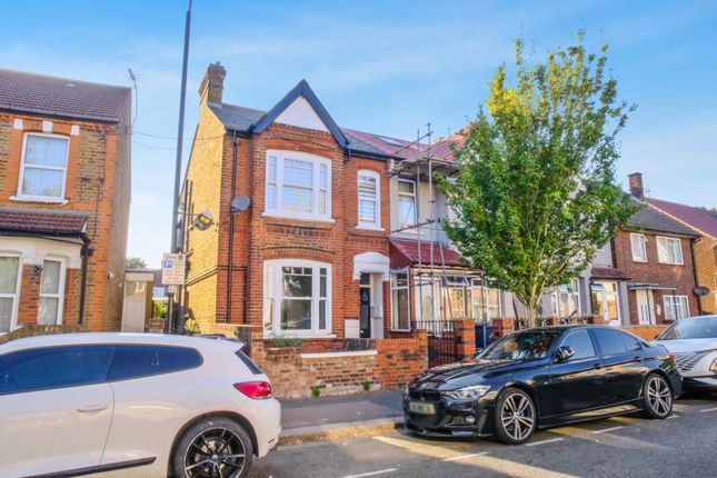 1-bed flat on 124 Flat 1, Hambrough Road, Southall, £72,000