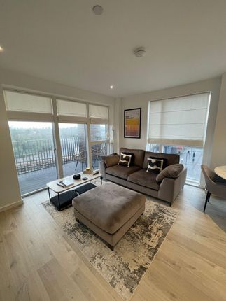 Thumbnail Flat to rent in Silley Weir Promenade, London