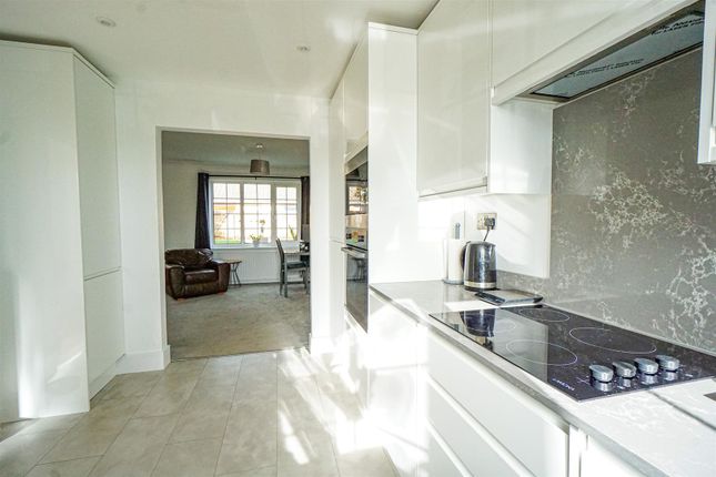 3, Sheerwater Terrace, Hastings photo 4