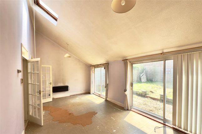 76 Lingwood,, Bracknell, Berkshire photo 4