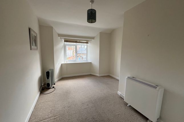 Flat to rent in Chapel Street, Sidmouth