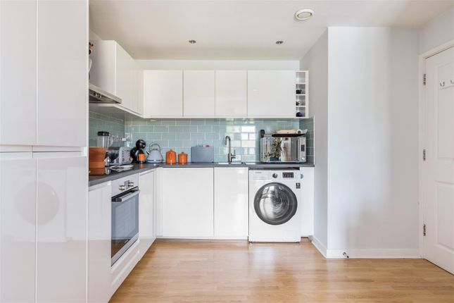 Flat 4 Hennessy Court, 736, Lea Bridge Road, Leyton photo 3