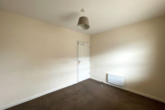 Triplex to rent in Northcroft Way, Erdington, Birmingham, West Midlands