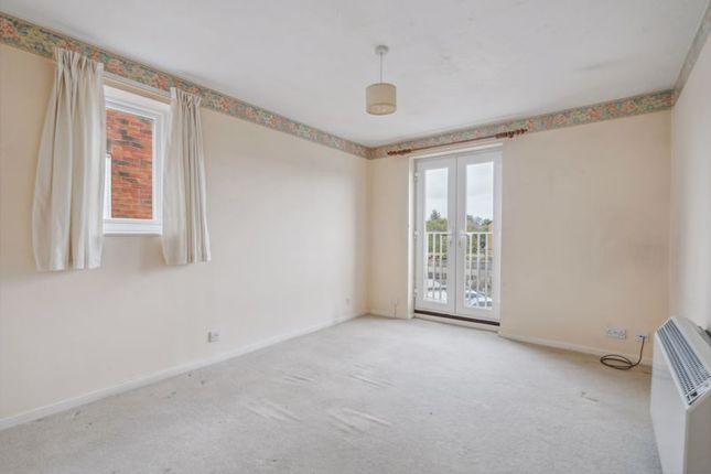167, Rabournmead Drive, Northolt photo 3