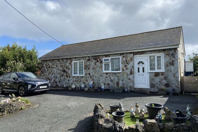 3-bed bungalow on Hillbrow, Shutterton Lane, Dawlish, £275,000