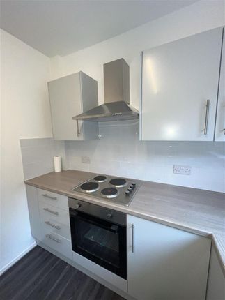 40, Brushes Road, Stalybridge photo 5