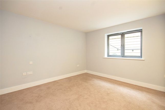 Flat to rent in New Road, Welwyn, Hertfordshire