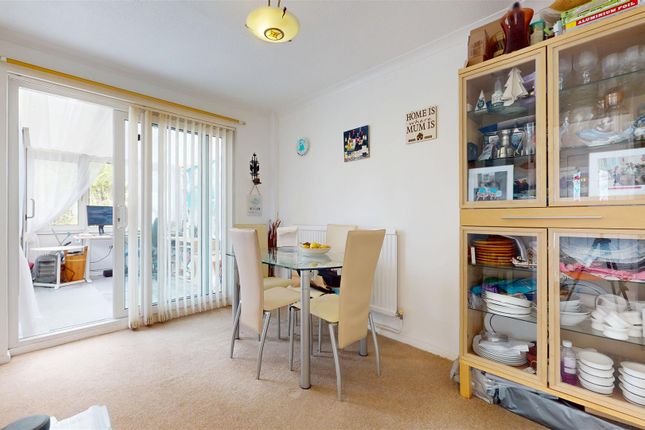 45, Kemble Court, Milton Keynes photo 5