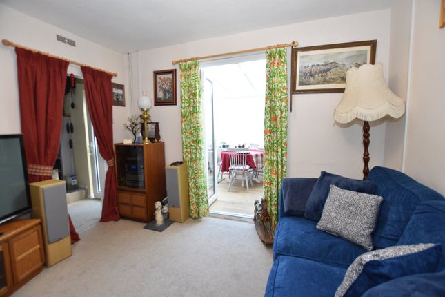 28, Kennedy Close, Redruth photo 4