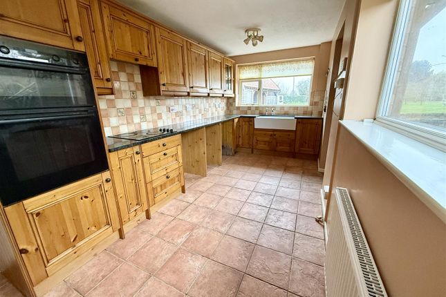 Doves Cottage, Doves Corner, Stalham Road, Norwich photo 3
