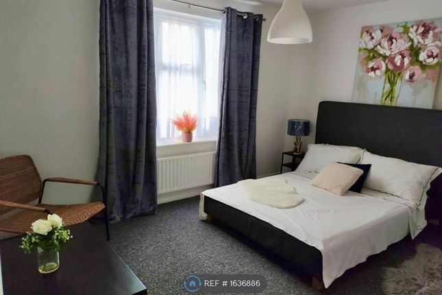 Thumbnail Room to rent in Whitworth Road, London
