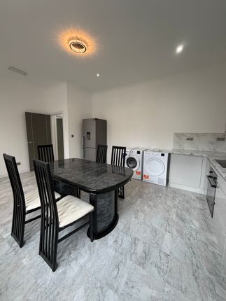 2B, Beatrice Avenue, London photo 4