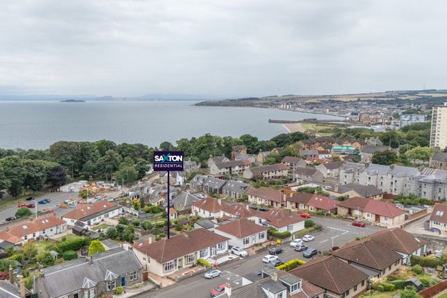 6, Lady Nairn Avenue, Kirkcaldy photo 4