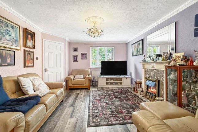 34, Freshwater Crescent, Heybridge photo 2