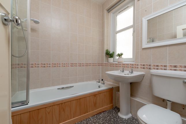 Flat for sale in 23 Comely Bank Grove, Comely Bank, Edinburgh