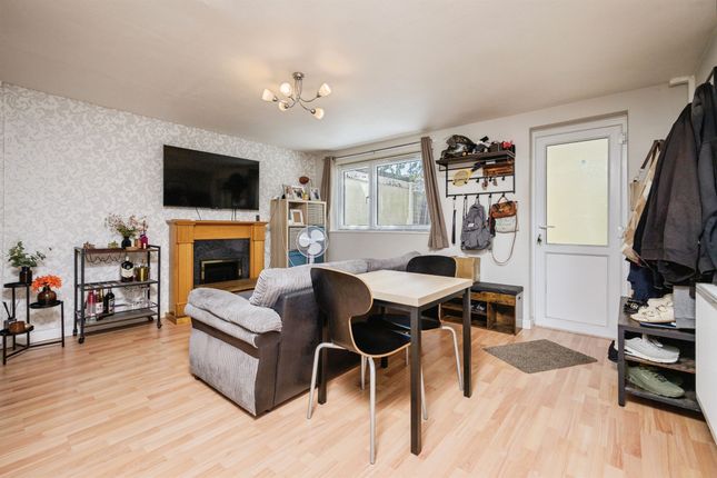 22, Instow Walk, Plymouth photo 2