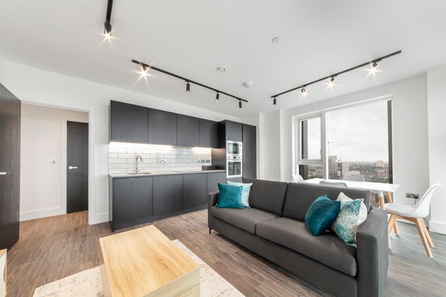Portal Way, Acton photo 2