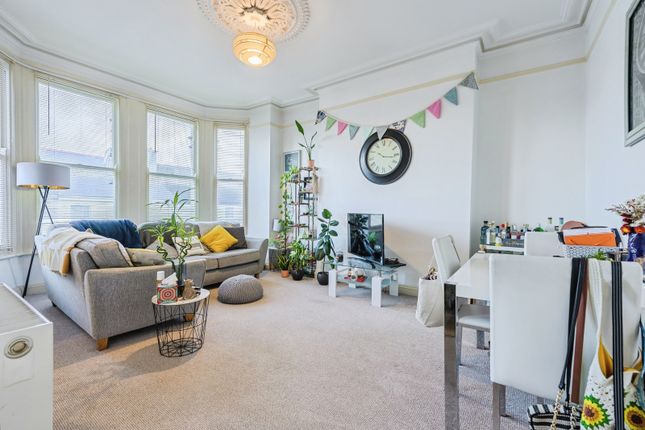 Flat 3, 82-84, Grenville Road, Devon photo 2