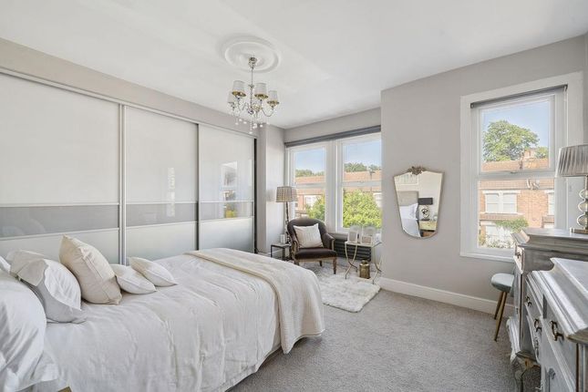 38, Martell Road, London photo 4