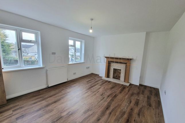 Ely Cottage Rock Street, Bridgend photo 4