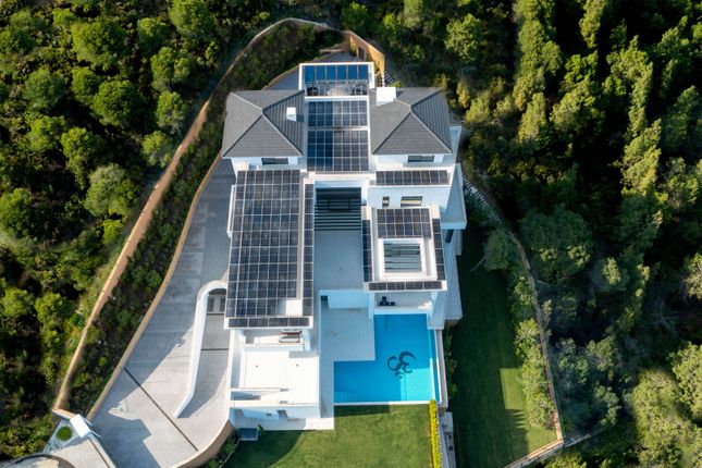 Villa for sale in La Reserva De Alcuzcuz, Benahavis, Malaga, Spain