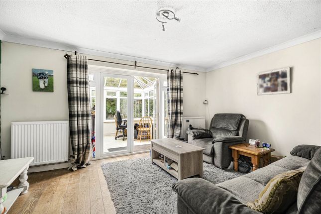 Mallard Close, Ash photo 2