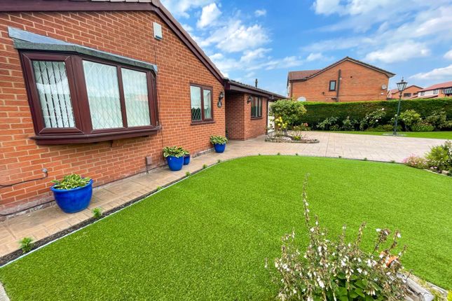 56, Birchwood, Oldham photo 2