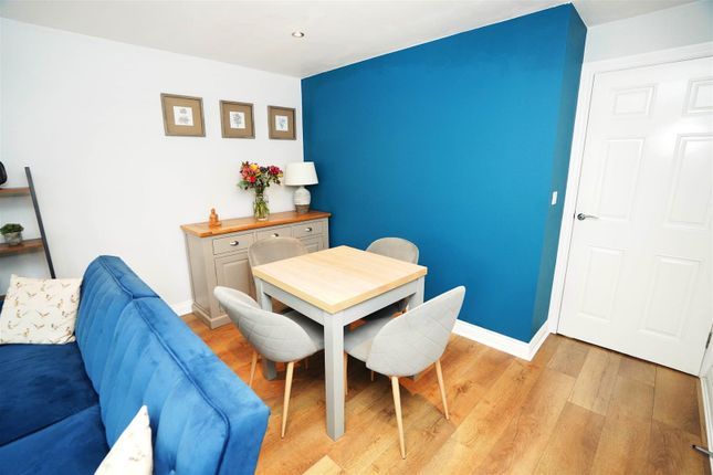 15, Hazel Pear Close, Bolton photo 3