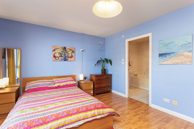 Flat for sale in 8/10 Portland Gardens, Edinburgh