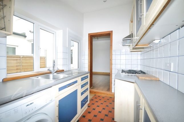 18, Blenheim Road, Dartford photo 3