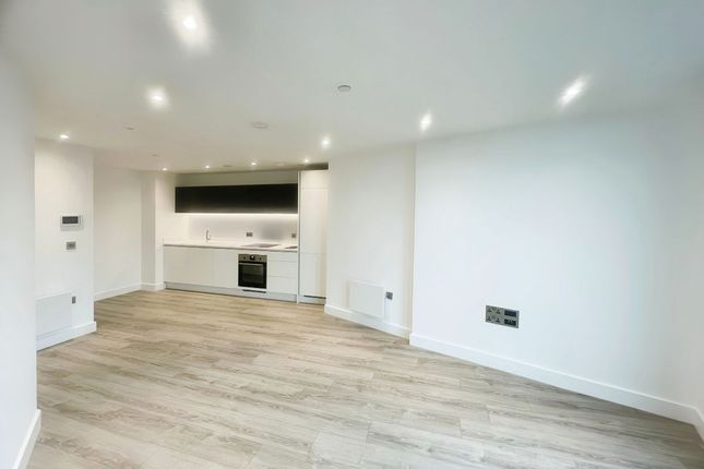 Flat to rent in Three60, Silvercroft Street, Manchester