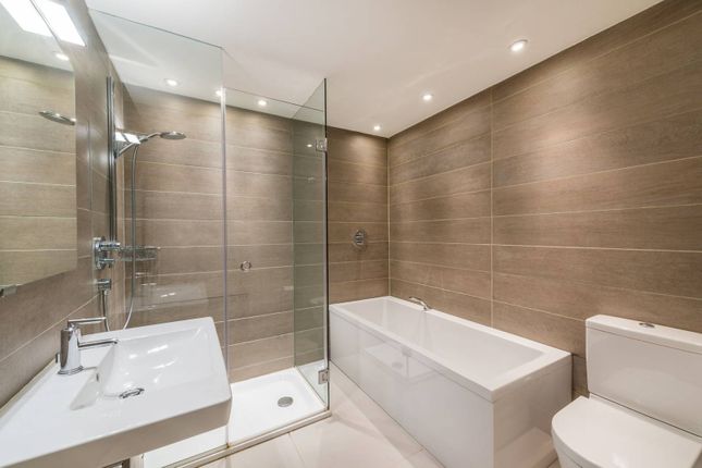 Thumbnail Flat to rent in Dunraven Street, Mayfair, London