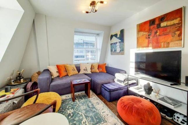 Flat for sale in Bagshot Street, London