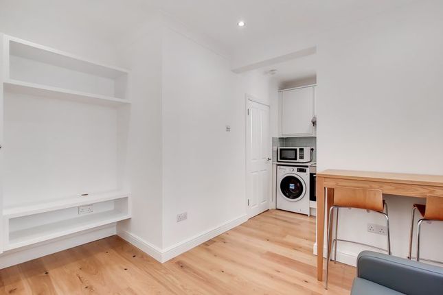 Flat to rent in Victoria Chambers, Paul Street, London